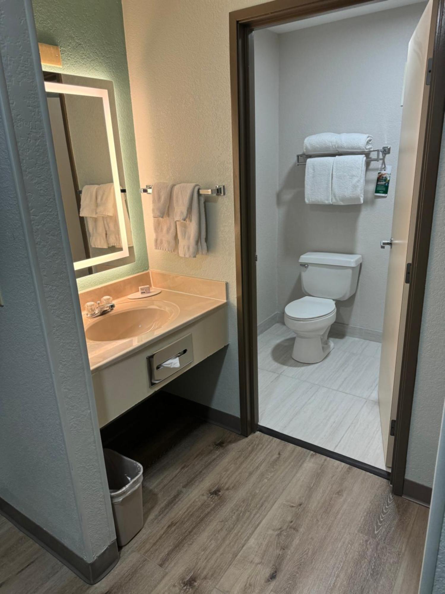 Wingate By Wyndham Sioux City Bagian luar foto