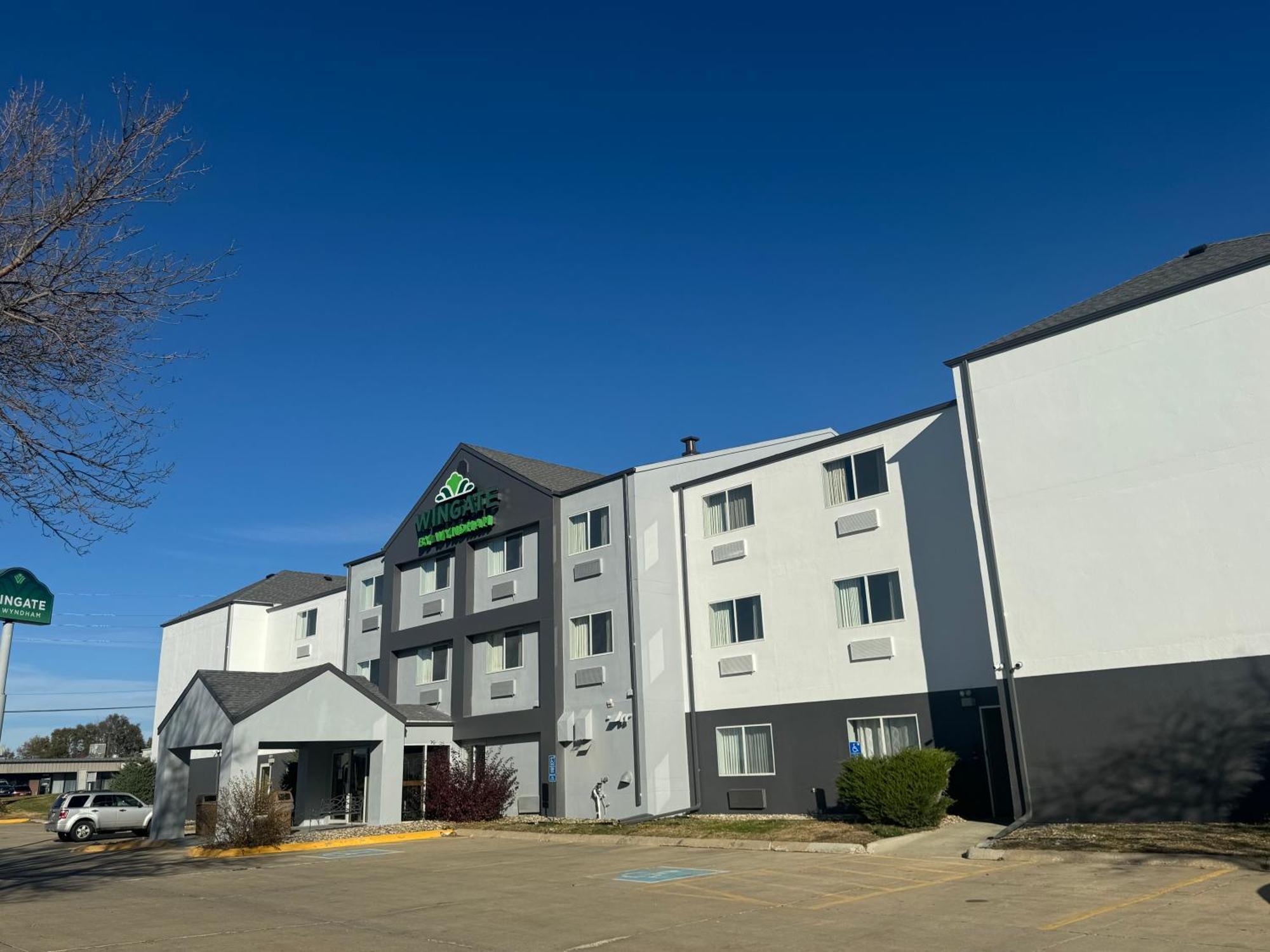 Wingate By Wyndham Sioux City Bagian luar foto
