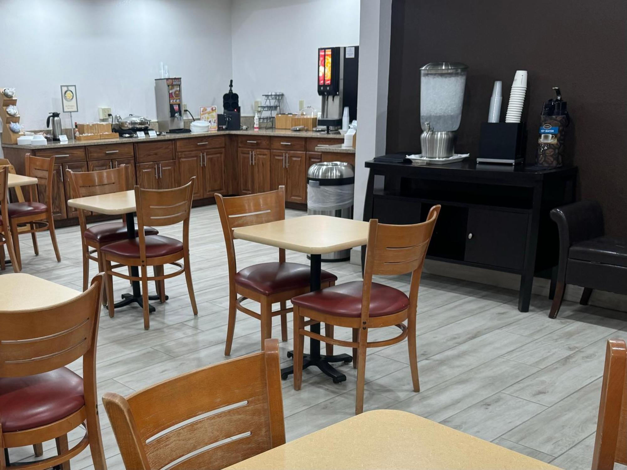 Wingate By Wyndham Sioux City Bagian luar foto